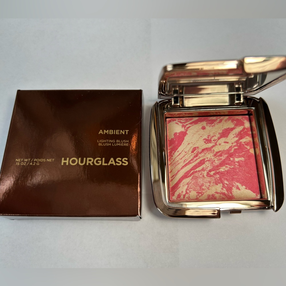 NWT🌷Hourglass Ambient Lighting Blush Collection in “Diffused Heat”